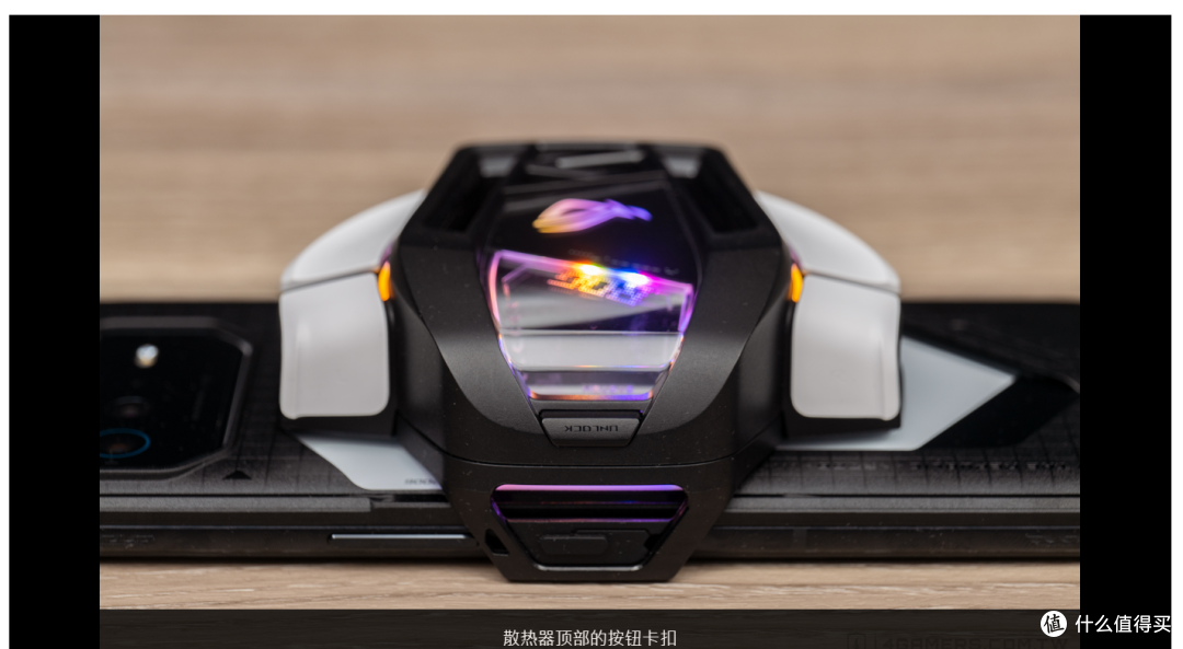 华硕 ROG Phone 6 Pro 评测：电竞手机的终极形态