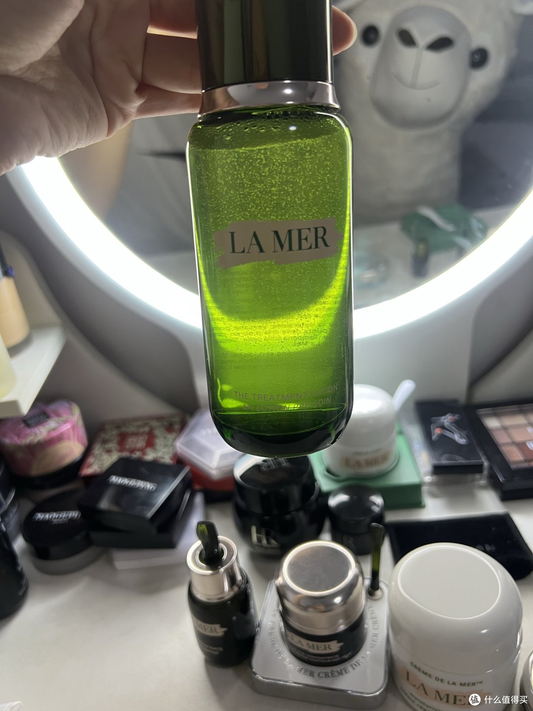 瓶身很好看 像一颗绿宝石