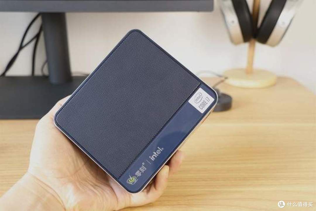 手掌大小的Mini PC真的能用来办公和娱乐？零刻SEI 10初体验