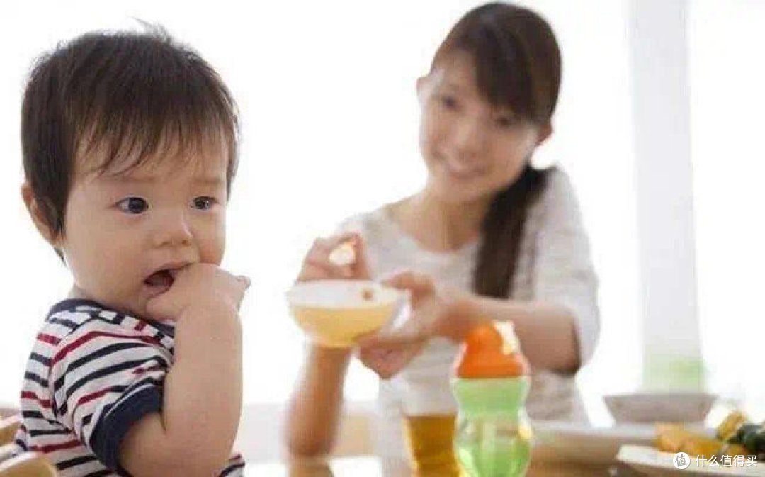 小朋友吃饭是一件大事