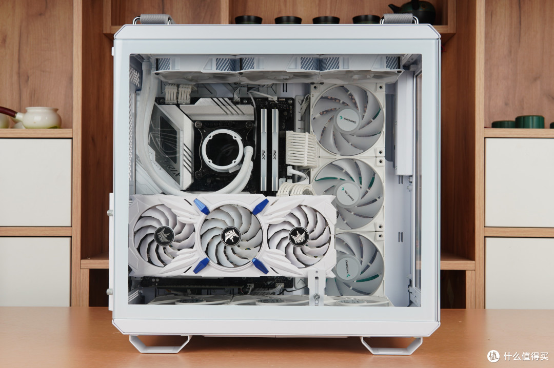 男孩子们的“军火”展示柜,华硕TUF Gaming GT502弹药库机箱