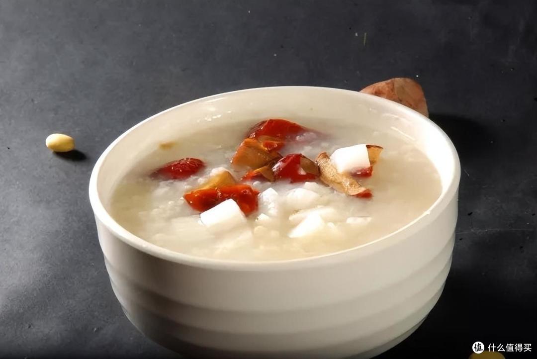 提醒中老年人:早餐不要总是喝白粥,试试这5种,营养丰富又开胃