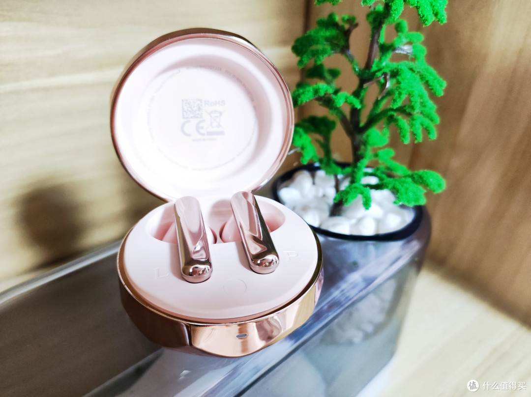 自由而绚丽,张扬且活力——QCY FairyBuds半入耳真无线蓝牙耳机开箱分享