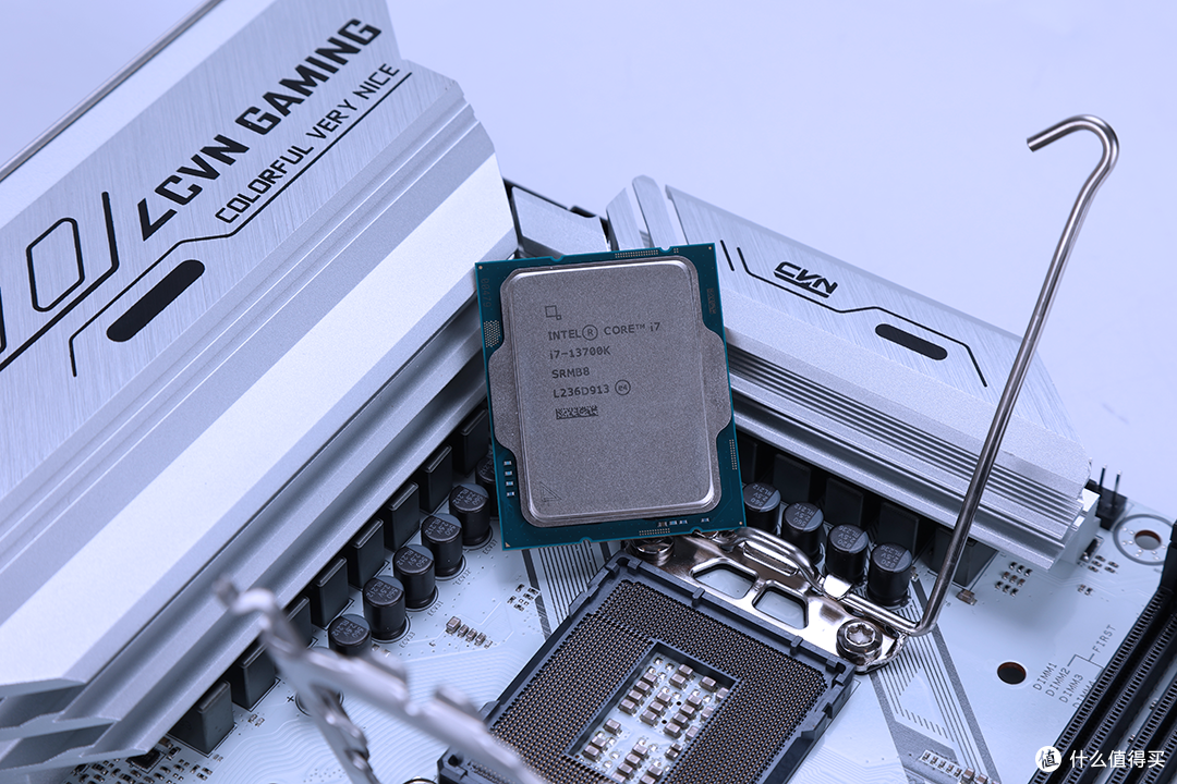 国产主板之光?七彩虹CVN Z790巡洋舰D4主板搭配i7-13700K+RTX4090显卡详细测评分享
