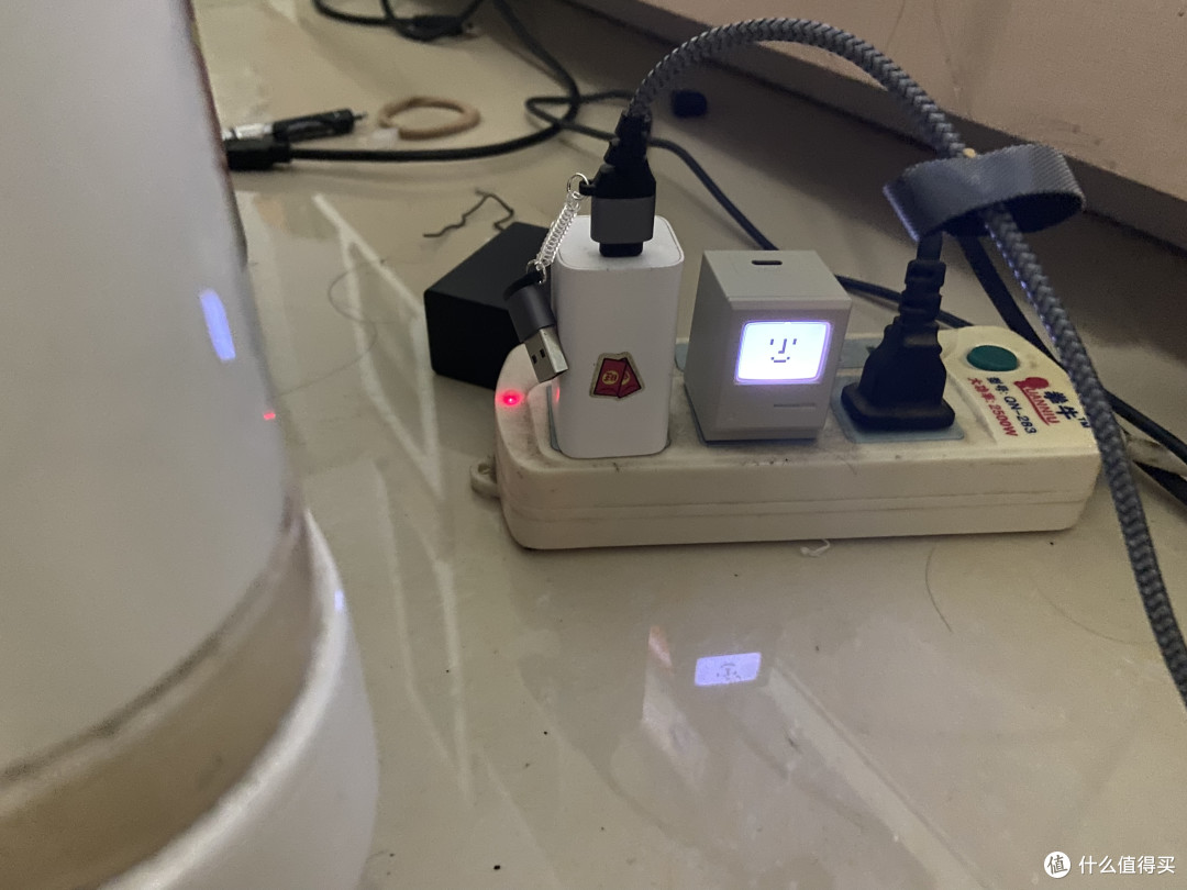 数据线为羽博三合一