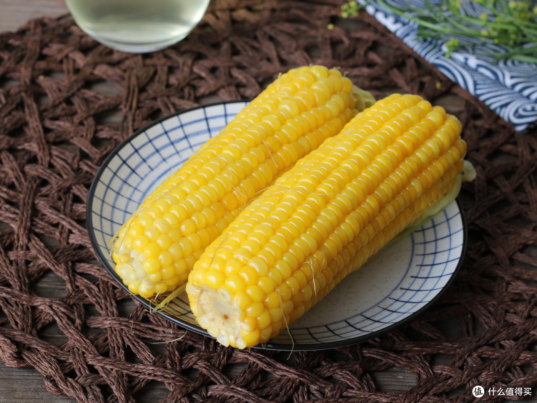 提醒中老年人:入冬饮食要均衡,常吃5种美食,滋养身体有精神