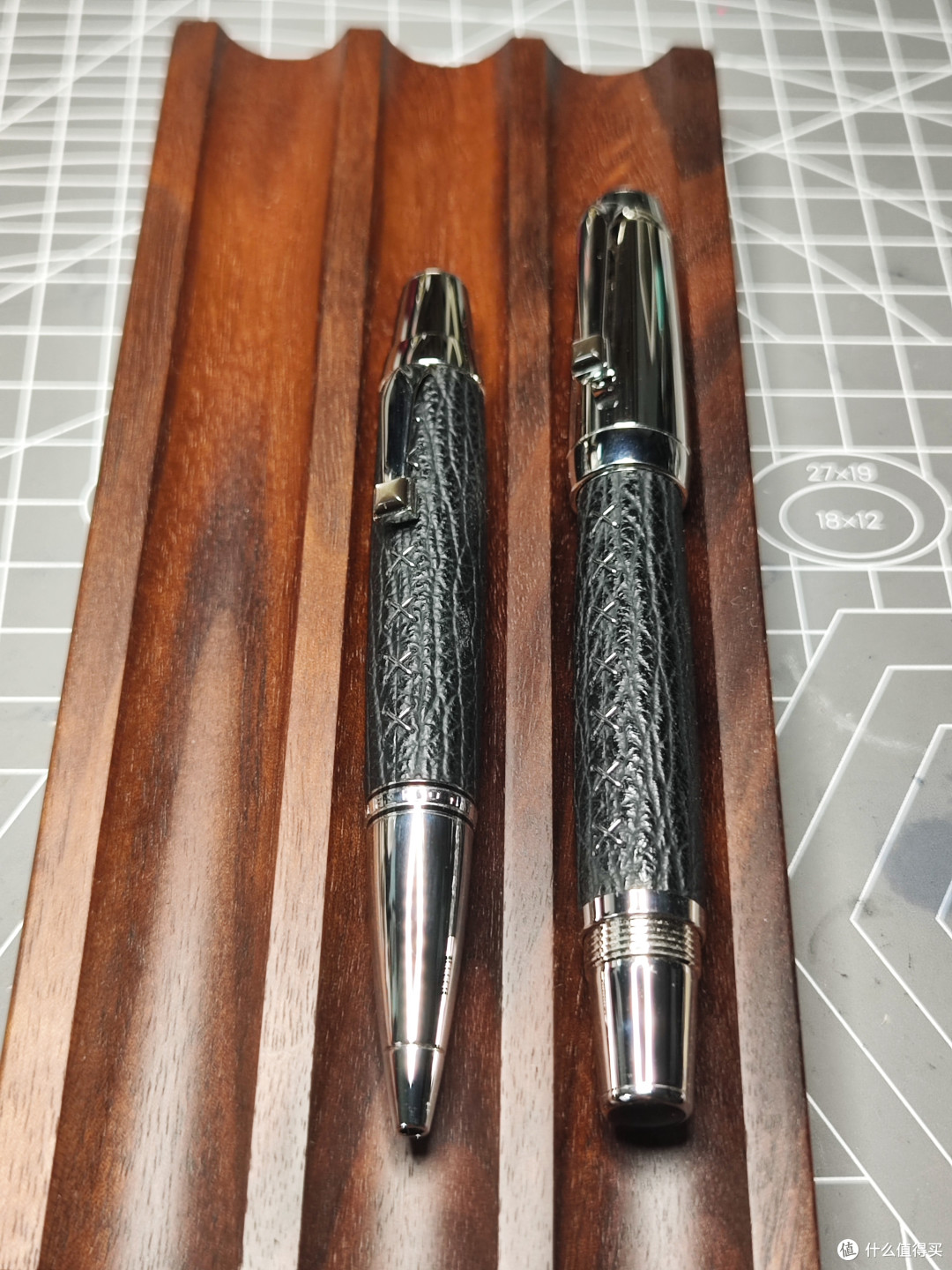 实用属性 真男人属性的两支万宝龙波西米亚非61钢笔