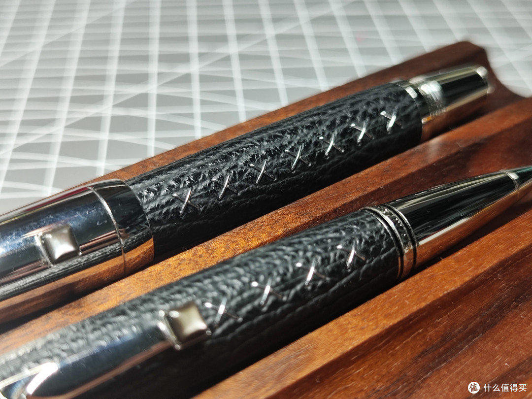 实用属性 真男人属性的两支万宝龙波西米亚非61钢笔