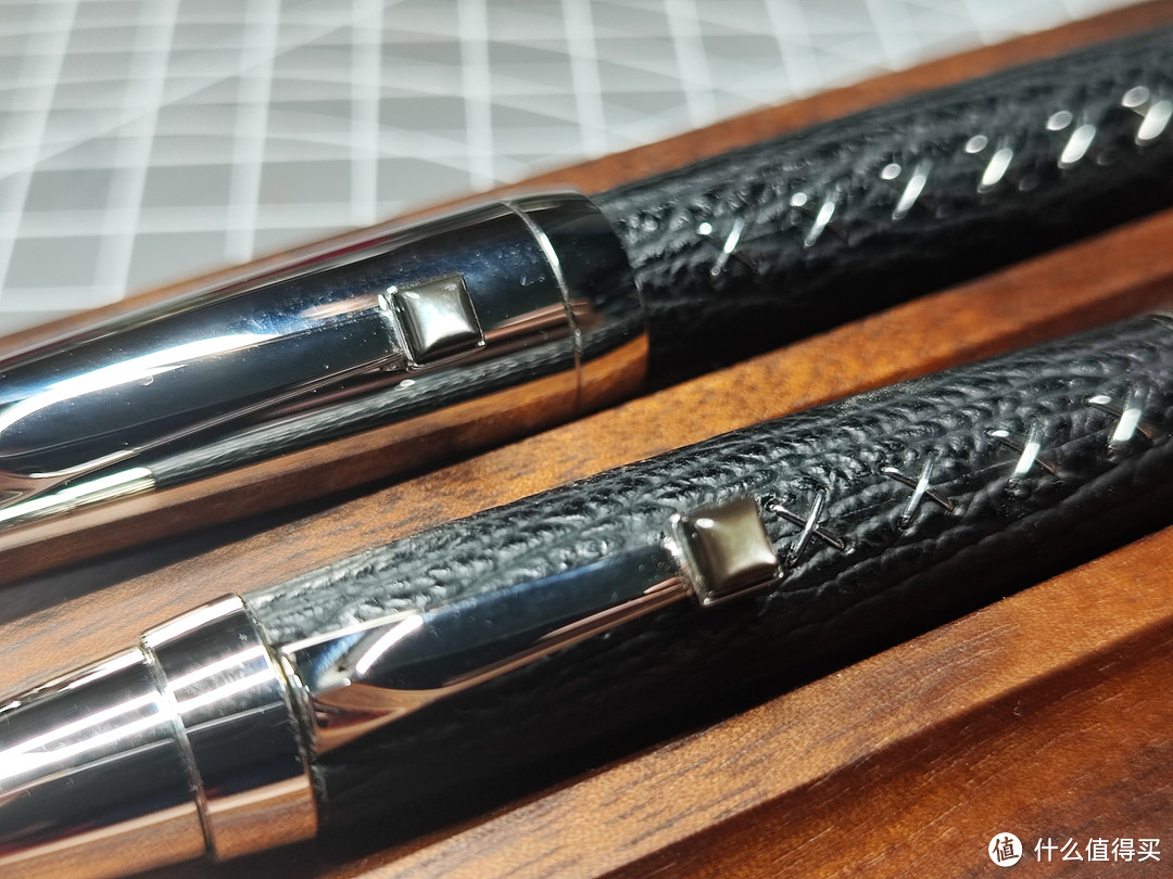 实用属性 真男人属性的两支万宝龙波西米亚非61钢笔