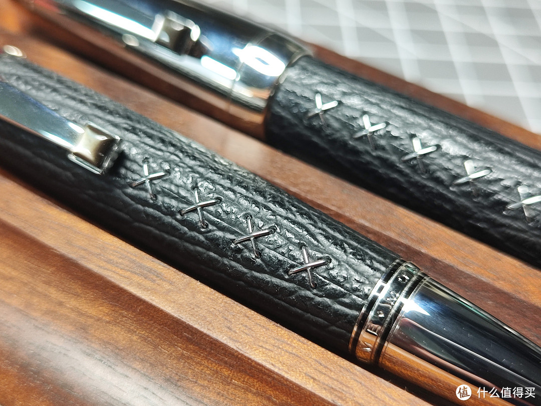 实用属性 真男人属性的两支万宝龙波西米亚非61钢笔