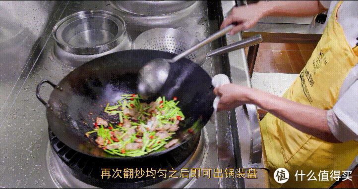 厨师长教你：“蒜苔炒五花肉”的做法，家常味十足，简单又下饭