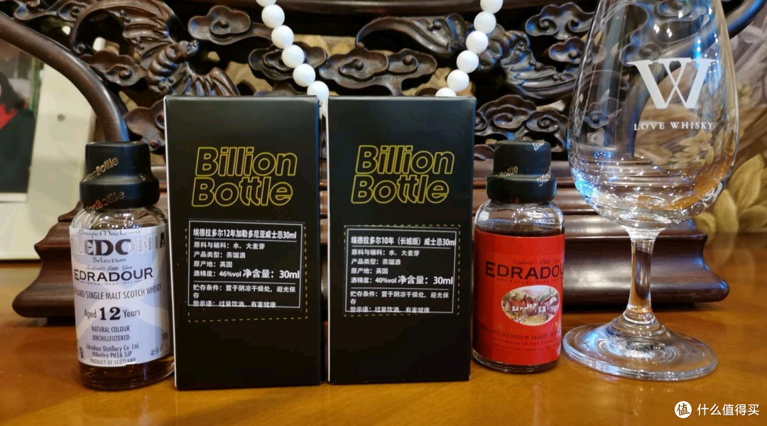 名叫小矮人据说是苏格兰产量最小的威士忌酒厂——埃德拉多尔