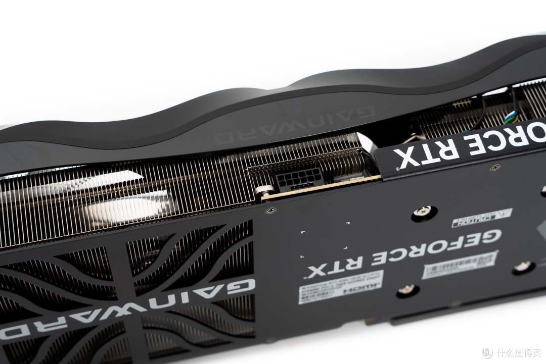 耕升 GeForce RTX 4080 16GB 炫光 SOC 开箱分享
