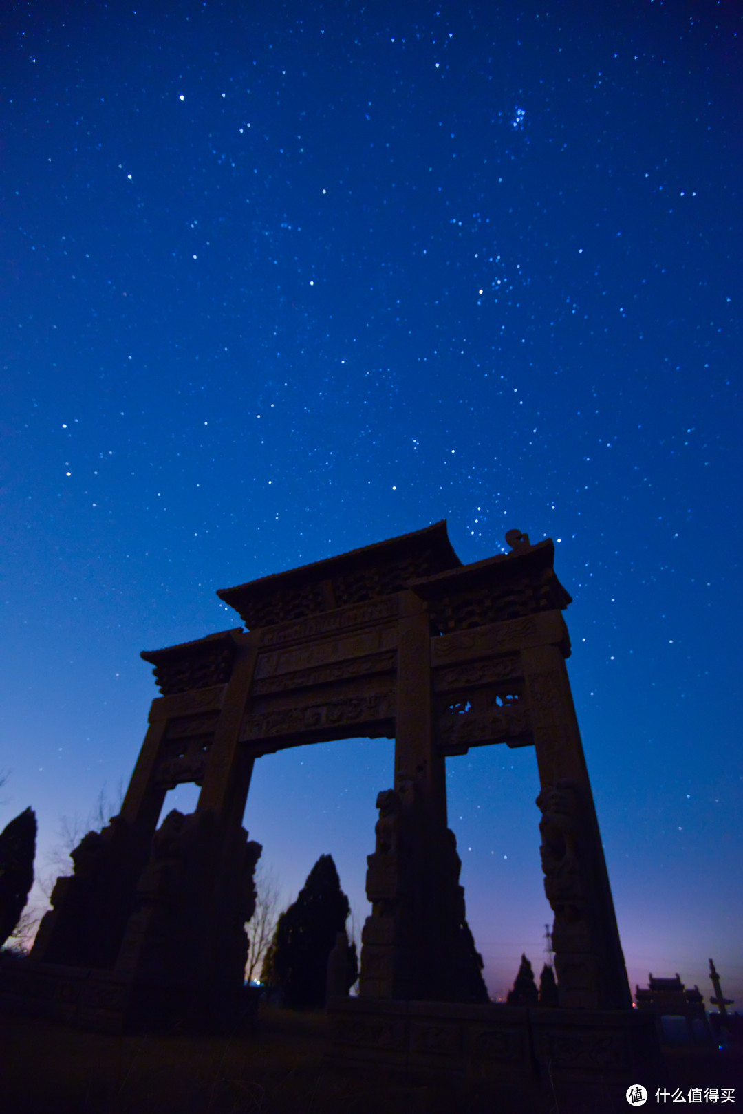 古墓星轨☆夜访萧大亨墓☆如何拍摄星轨