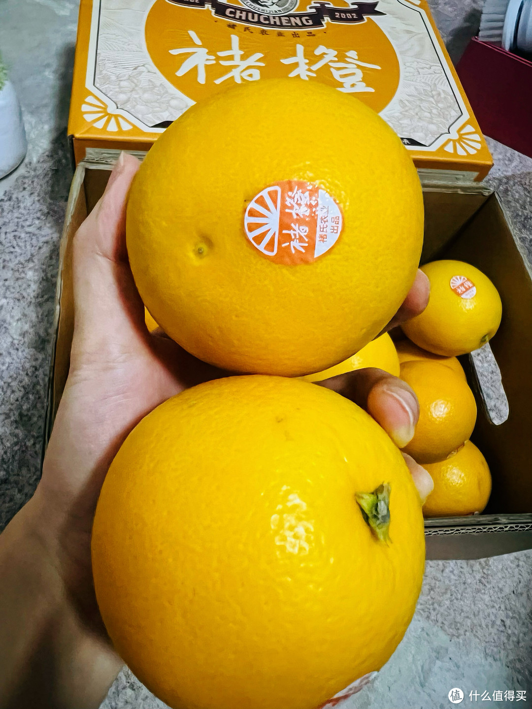 褚橙—吃褚橙的第5个年头，并没有5年之痒，反而宠爱有加，轻咬一口香甜的果粒在嘴里爆开的褚橙你爱了吗？