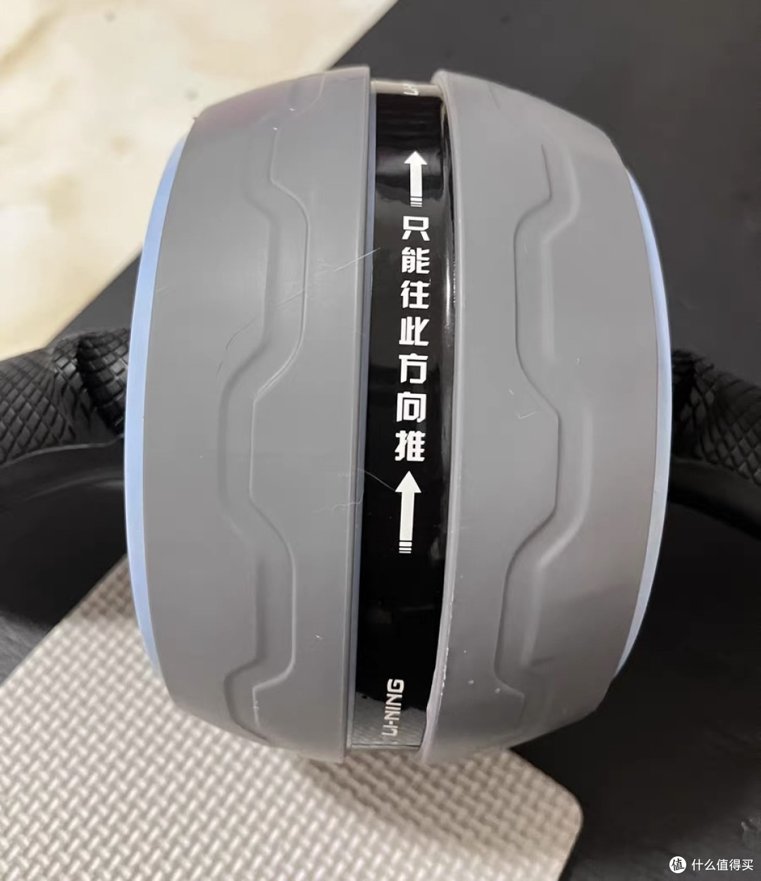 几件简单的居家健身器材推荐。