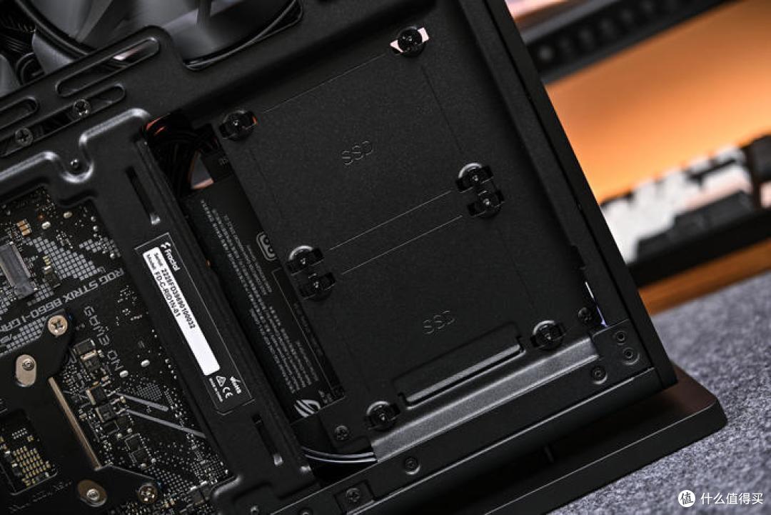 装一台立卧两用HTPC——ROG B660I+分形工艺 Ridge机箱装机展示