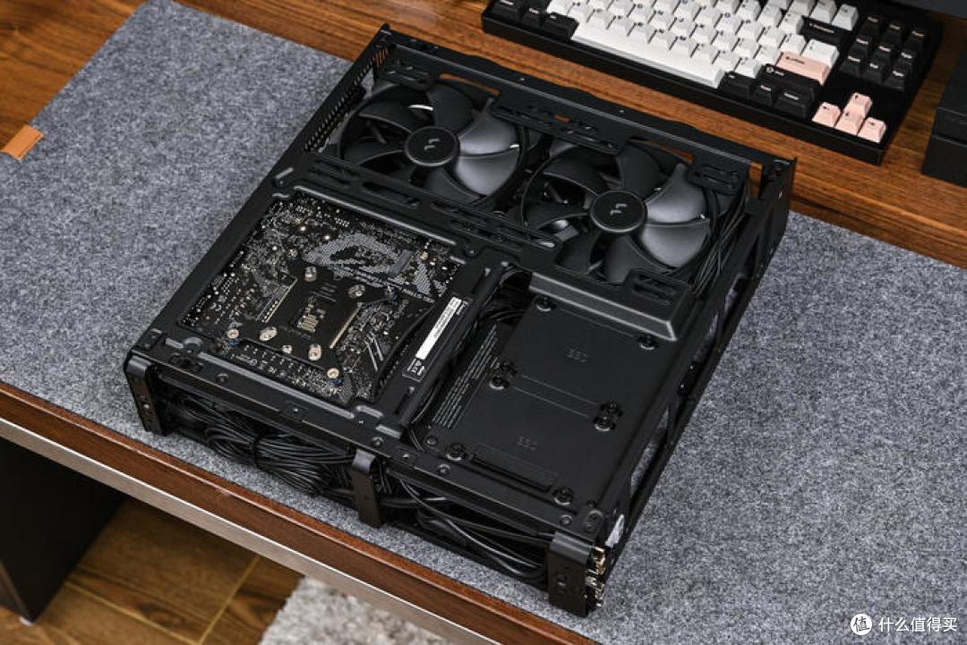 装一台立卧两用HTPC——ROG B660I+分形工艺 Ridge机箱装机展示