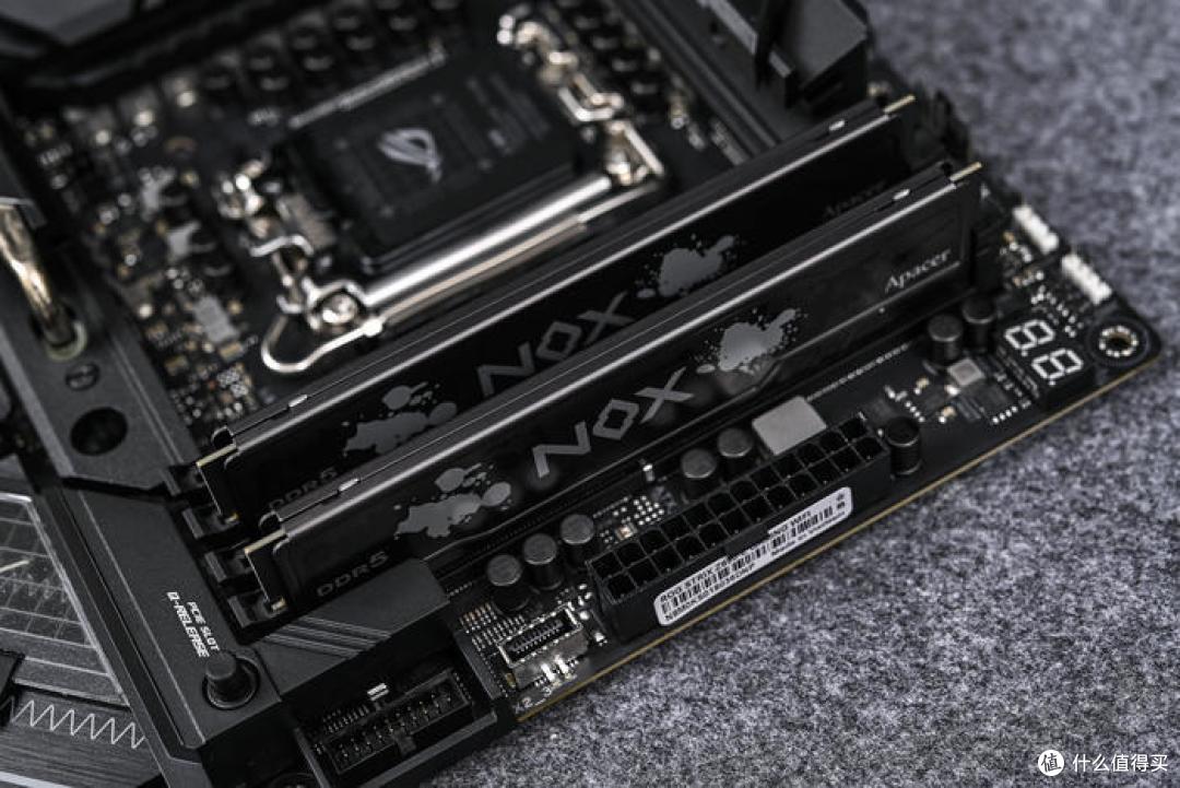 无光风冷好搭档——宇瞻 NOX DDR5 电竞内存开箱及双平台测试