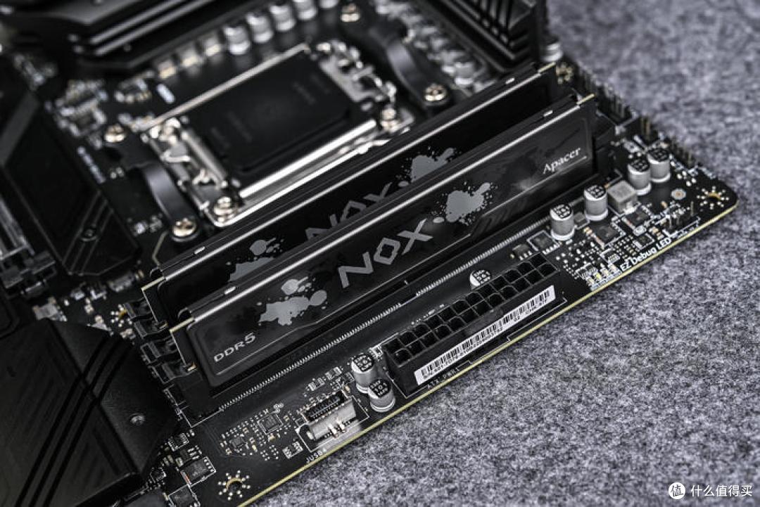 无光风冷好搭档——宇瞻 NOX DDR5 电竞内存开箱及双平台测试