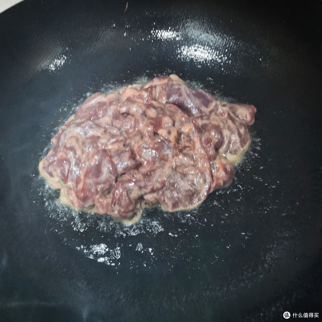 冬季,你需要这碗泡椒猪肝,不但下饭,还营养