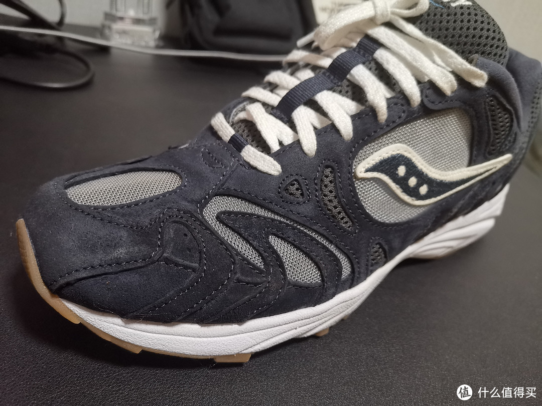 Saucony Grid 2000 索康尼