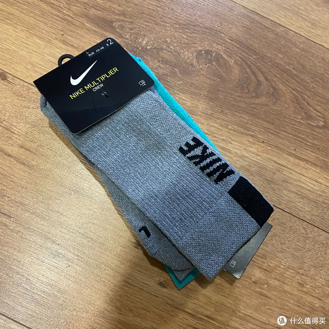 消耗品需常换新，39元两双Nike跑步袜