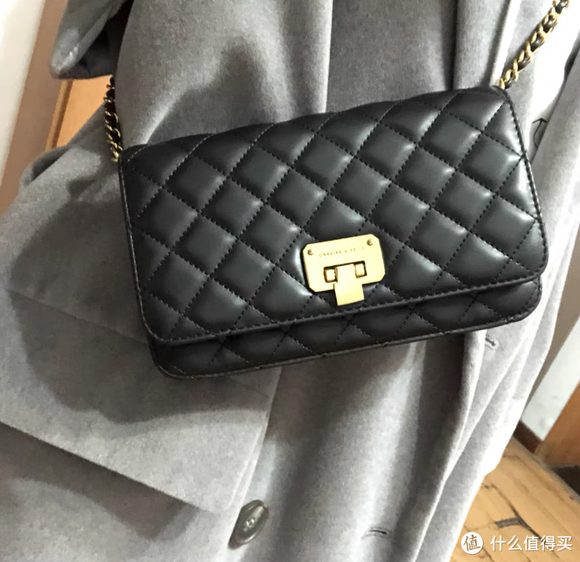 CHARLES＆KEITH2022冬季新款CK2-70160082-2女士菱格包