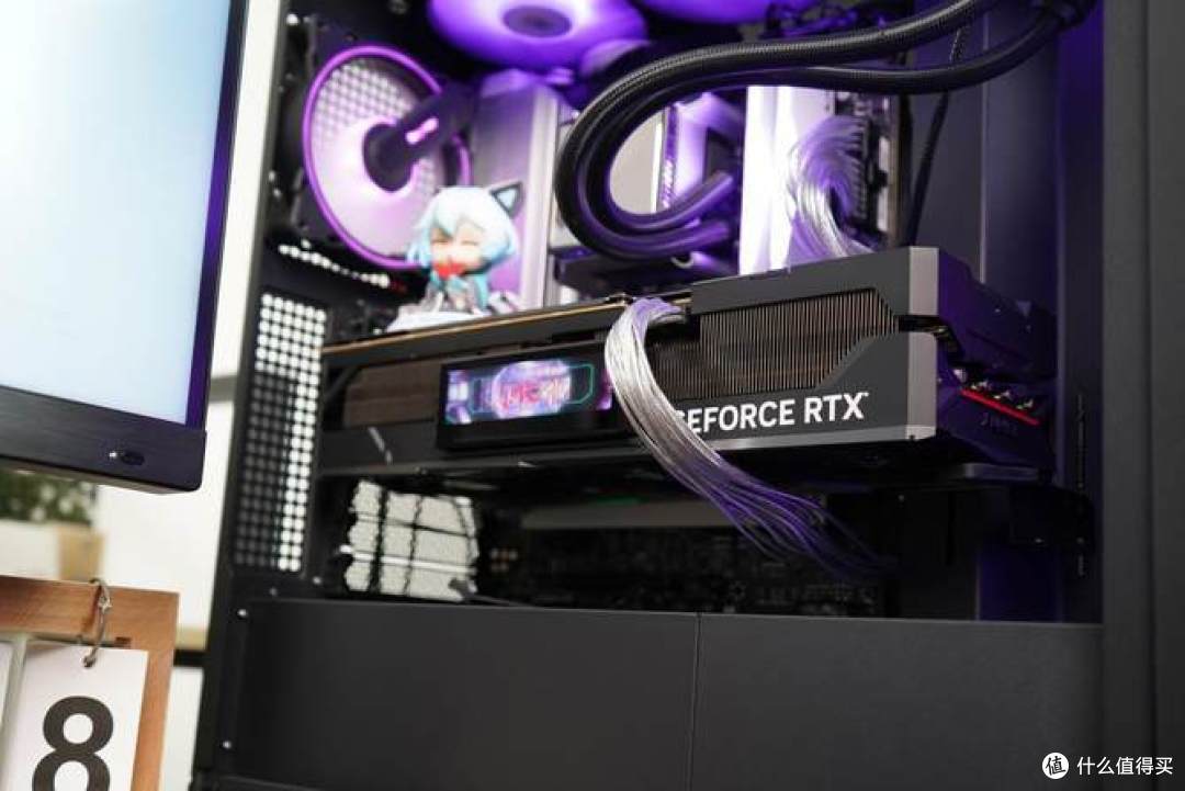 爱攻PD32M搭配RTX 4080上手体验：高端显卡就要配这样的显示器