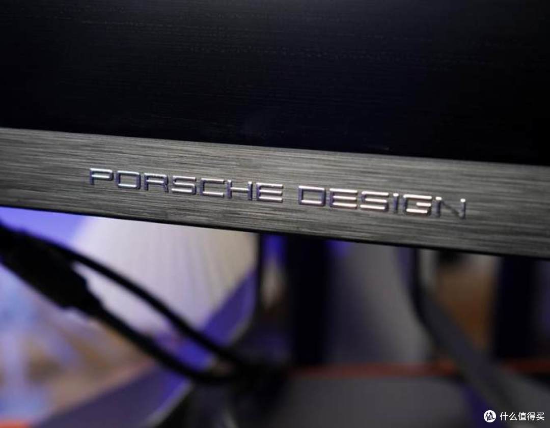 爱攻PD32M搭配RTX 4080上手体验：高端显卡就要配这样的显示器