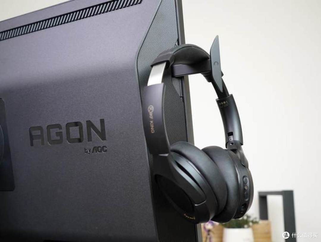 爱攻PD32M搭配RTX 4080上手体验：高端显卡就要配这样的显示器