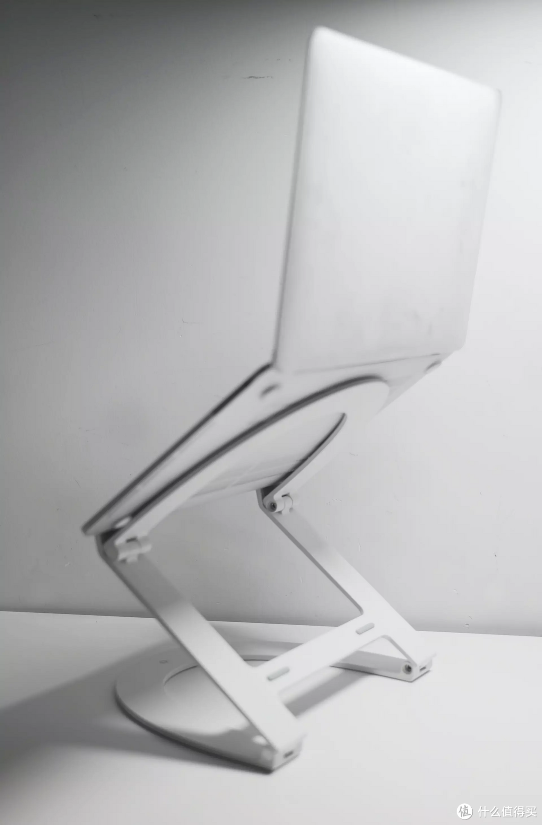让MacBook Pro抬起头,Tweve South Curve Flex折叠支架体验