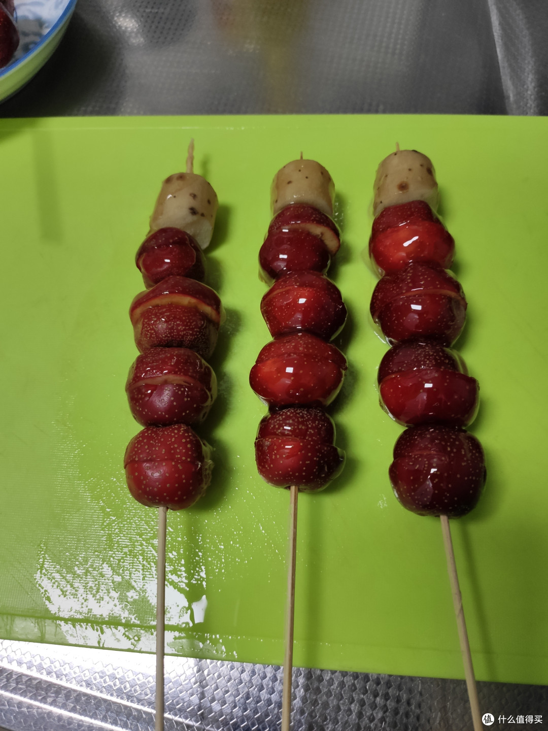 快来一起做冰糖葫芦啦~~