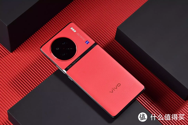 不是抢首发而是“强”首发，vivo X90系列的三款机型有什么区别？