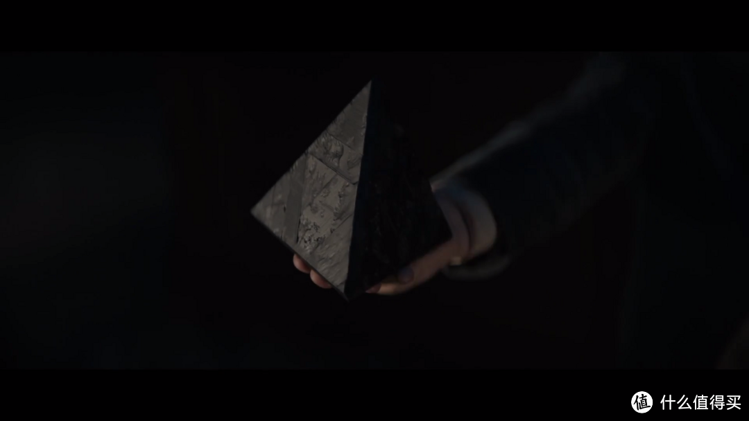 悬疑剧天花板导演再出神作,一遍就能看懂的人几乎没有,不建议观看,因为太费脑。