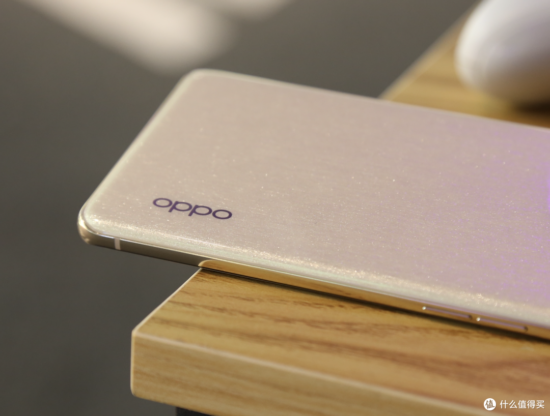 OPPO Reno9 Pro+评测:圈粉不止自研影像,刷新轻旗舰流畅天花板