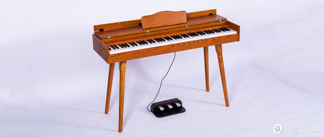 电钢琴C-908实木款，独具匠心的优美设计，书桌形式的呈现。  #佳德美电钢琴#钢琴教学