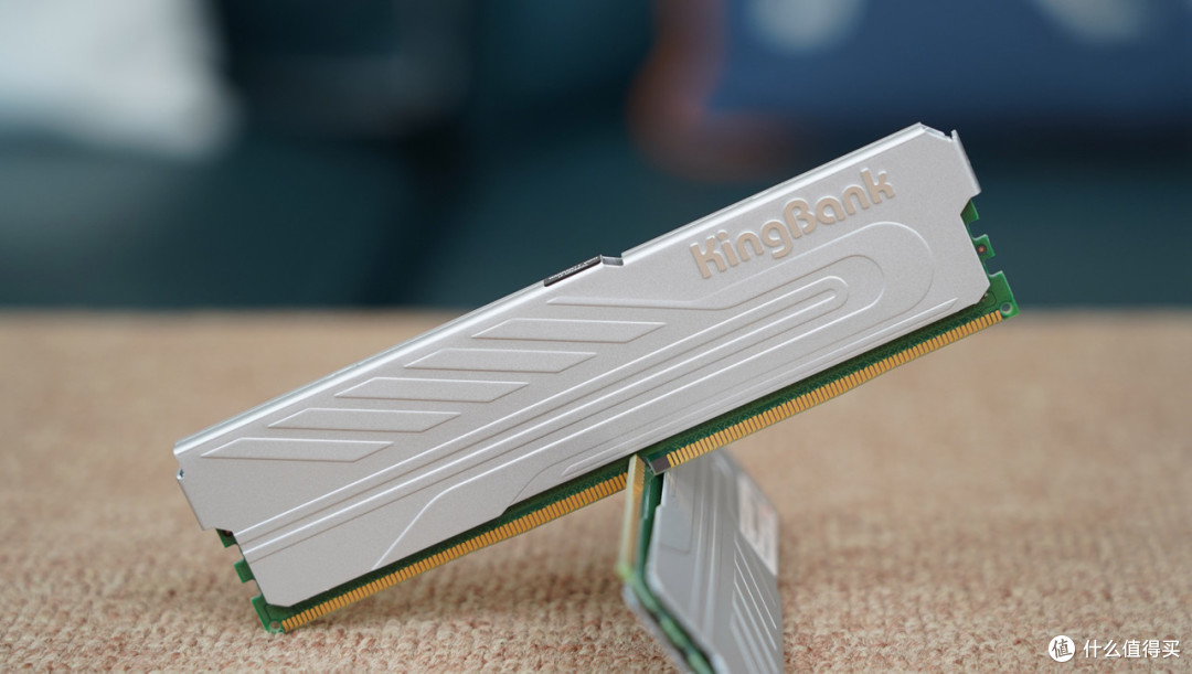 不当大冤种,手指一动立省千元,金百达 银爵 DDR5 5600 16G×2内存评测及超频分享