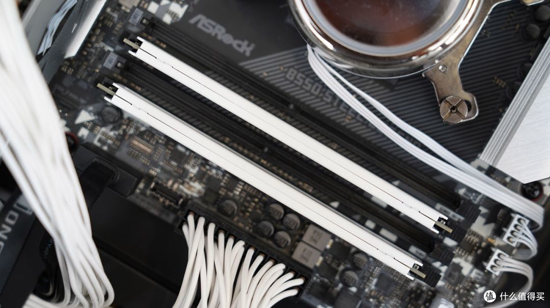 高颜值高性价比DDR4,宇瞻 NOX DDR4 3600 16G×2内存体验分享