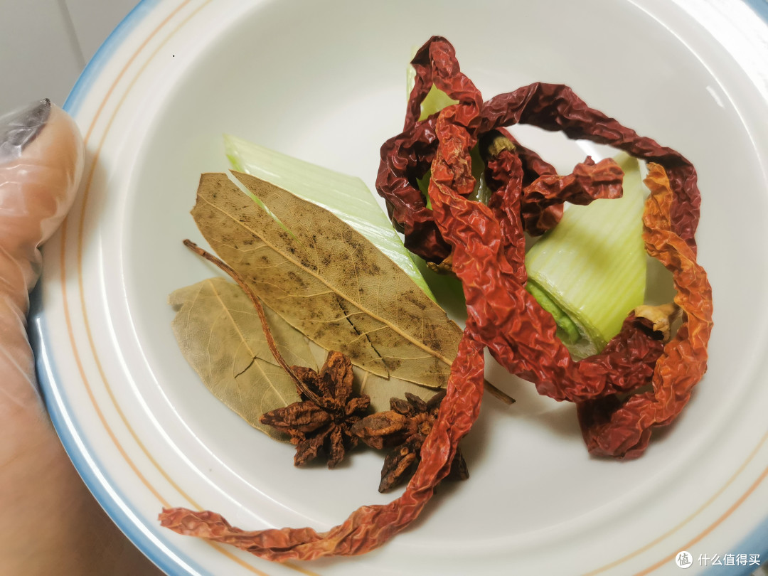 虽然消费降级,但仍要保证每一餐的质量