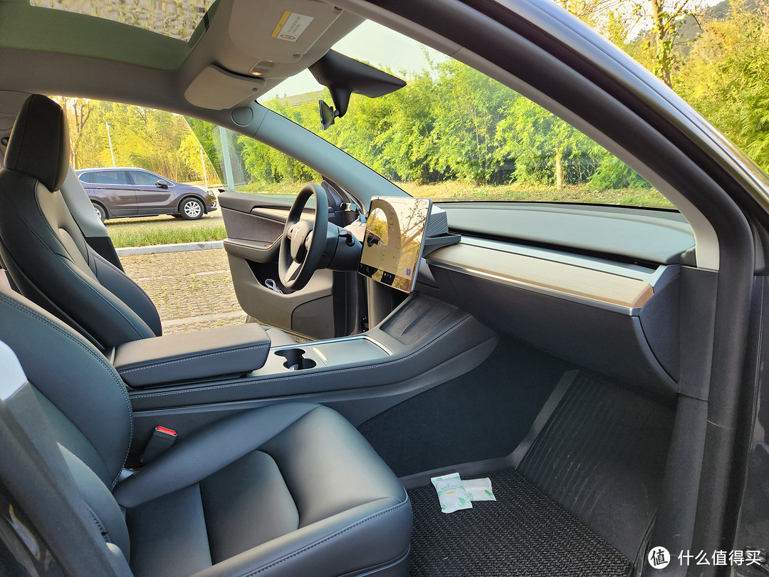 特斯拉tesla model y提车及使用体验