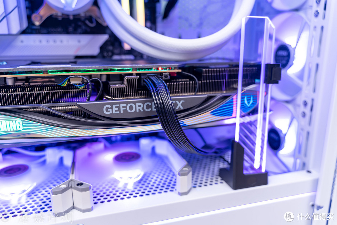 原生支持PCIe5.0接口，输出更强更稳定、鑫谷昆仑KL-1250G电源 评测