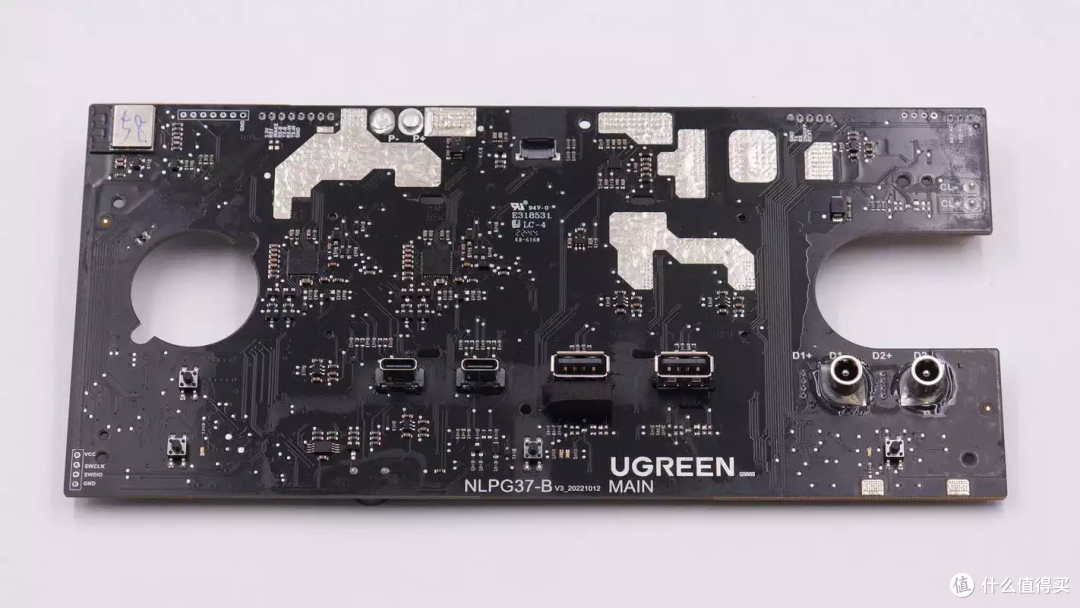 拆解报告：UGREEN绿联600W便携户外电源GS600