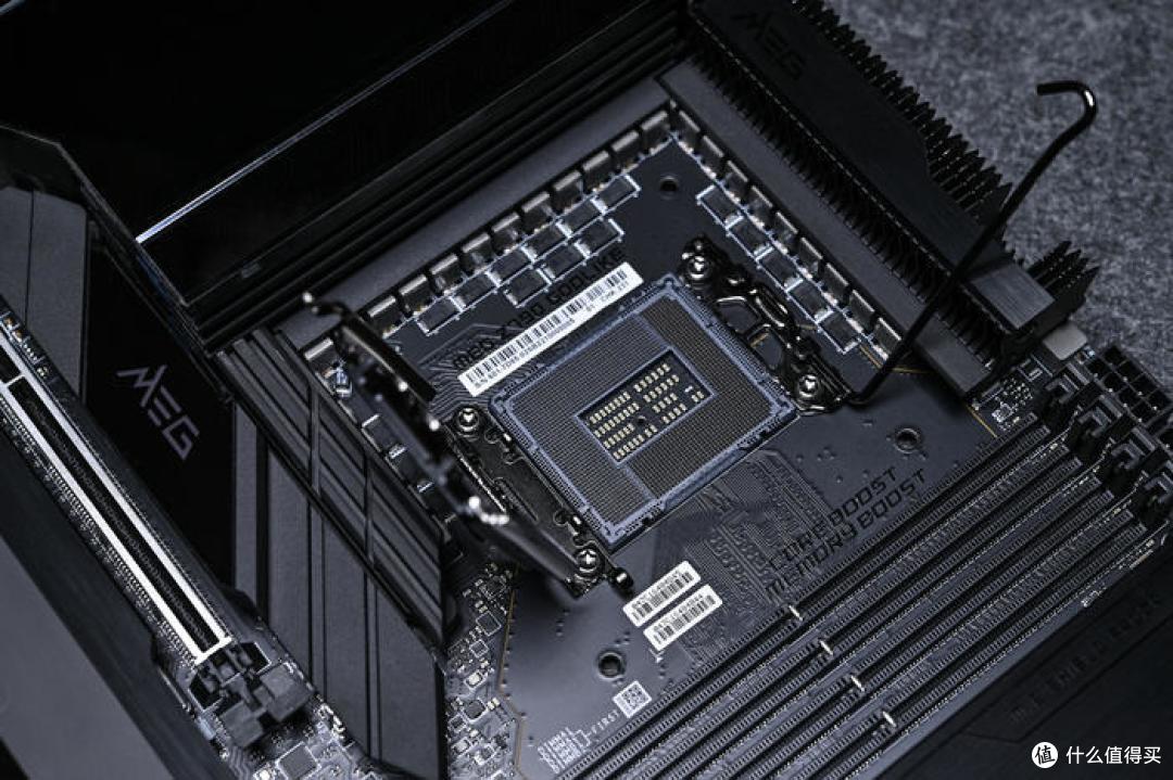 13900K顶级座驾——微星 MSI MEG Z790 GODLIKE 主板开箱简测