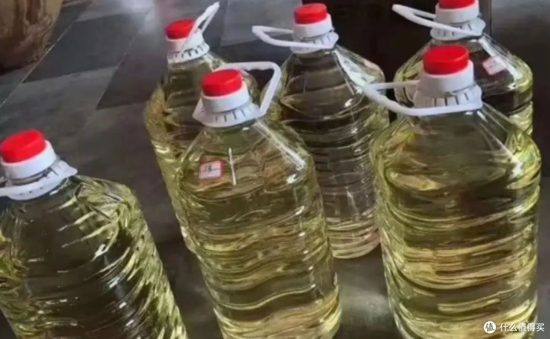 给中年男人提个醒：50岁后，宁可不喝酒，也别碰这3种酒，没好处