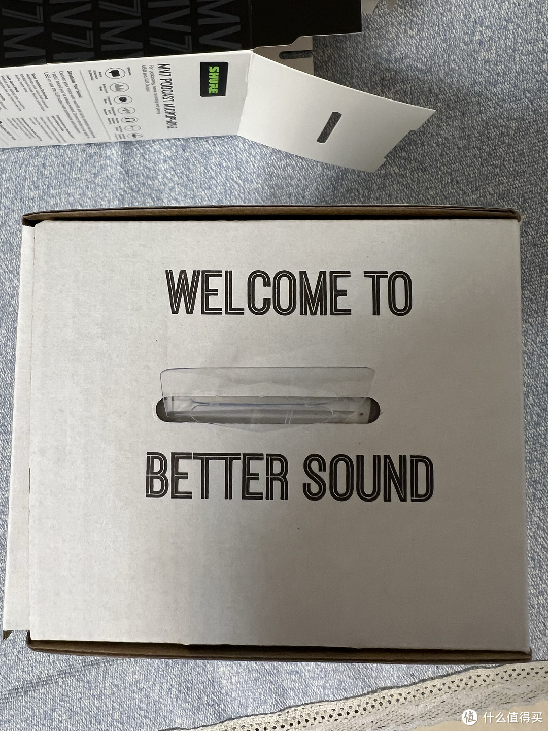掀开包装盒的头盖骨，welcome to better sound ，这个slogen就是逼格满满。