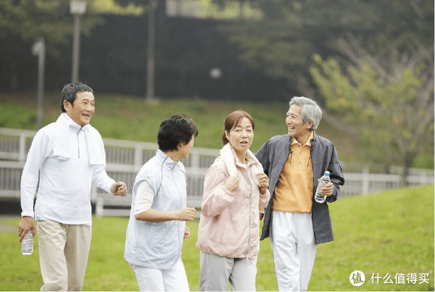 提醒中老年人：生活别太节俭，5种高营养食物多吃，越活越年轻