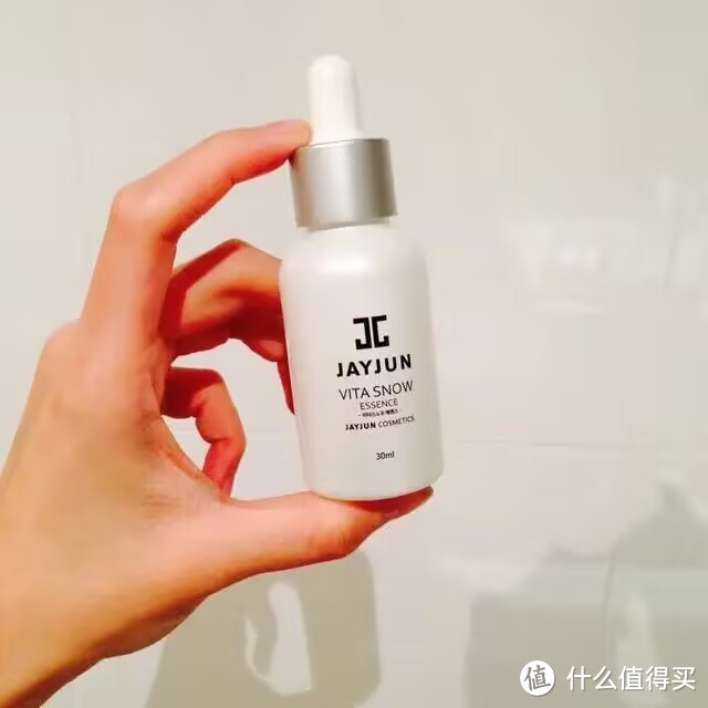 韩国JAYJUN小雪花焕白瓶所谓一白遮三丑，女人都想要的【白，白，白】皮肤。