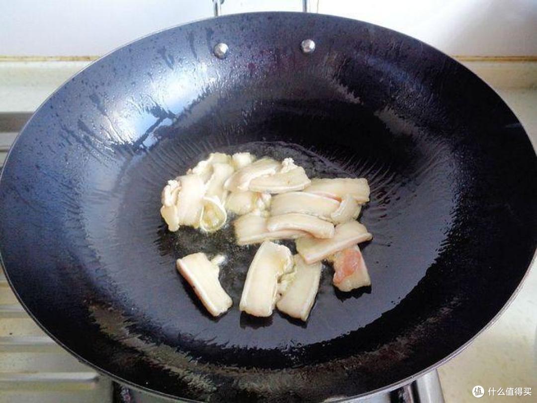 周末一日三餐，干稀都有吃着舒服，滋补身体还不贵，暖身好吃