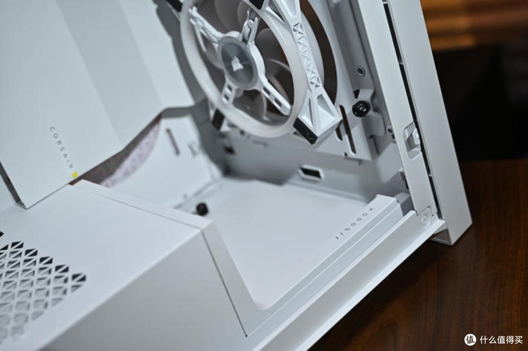 7950X+华擎X670E Taichi Carrara+海盗船白色全家桶装机展示